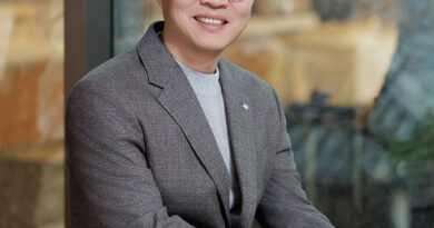 ‘티빙·웨이브 연결고리’ 이양기 대표 선임…국내 OTT 재편 속도